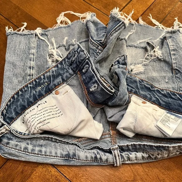 American Eagle Blue Jean Shorts Distressed Frayed Hem - Picture 3 of 4